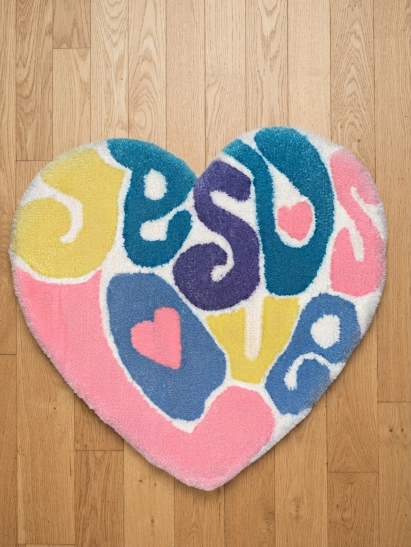 HANDMADE TUFTED RUGS